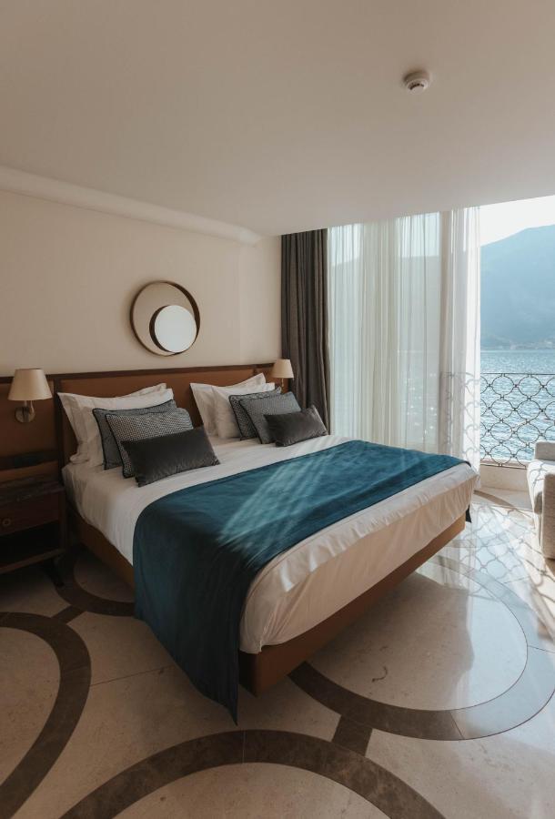 Corso Levante Luxury Suites Dobrota โกตอร์ ภายนอก รูปภาพ