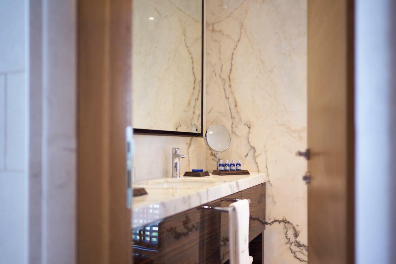 Corso Levante Luxury Suites Dobrota โกตอร์ ภายนอก รูปภาพ