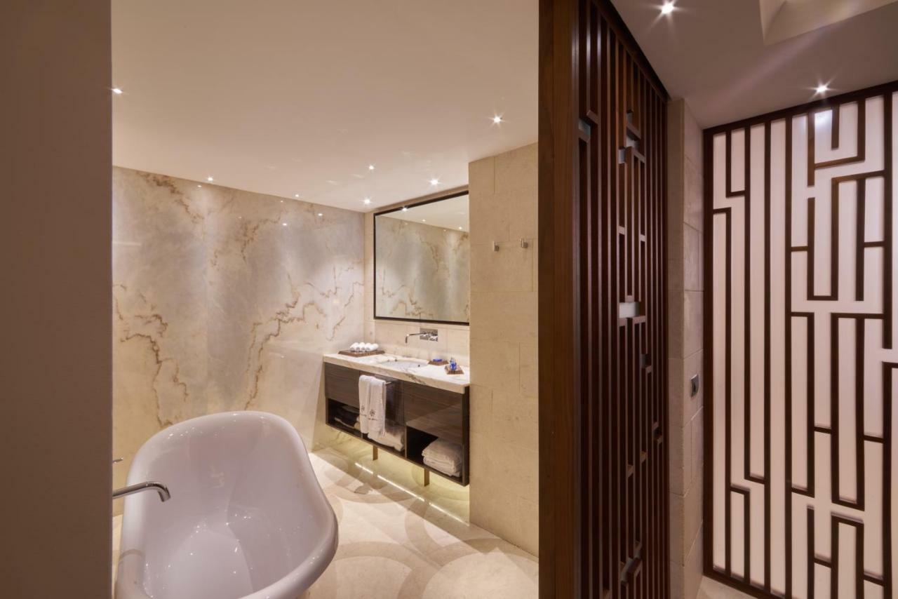 Corso Levante Luxury Suites Dobrota โกตอร์ ภายนอก รูปภาพ