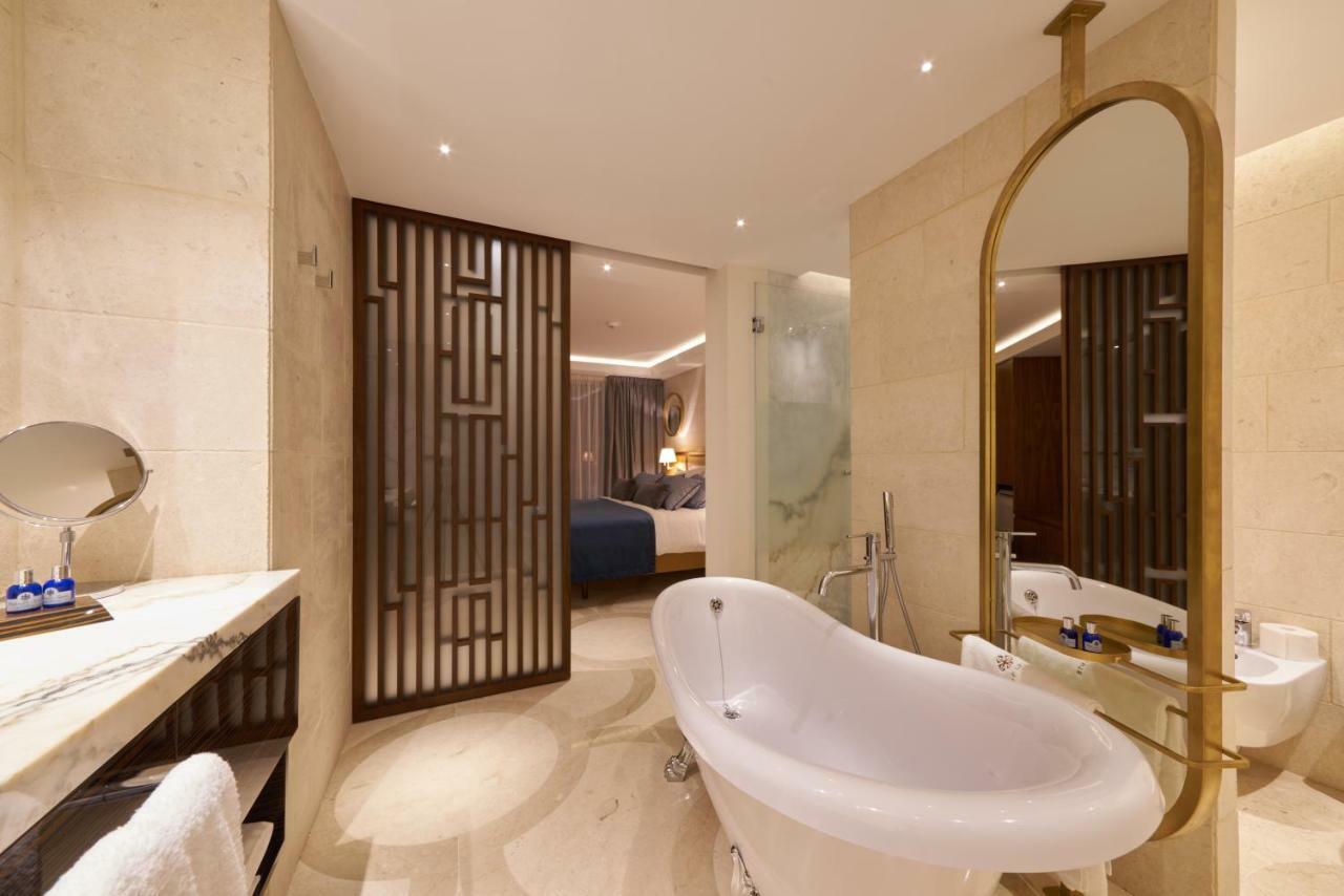 Corso Levante Luxury Suites Dobrota โกตอร์ ภายนอก รูปภาพ