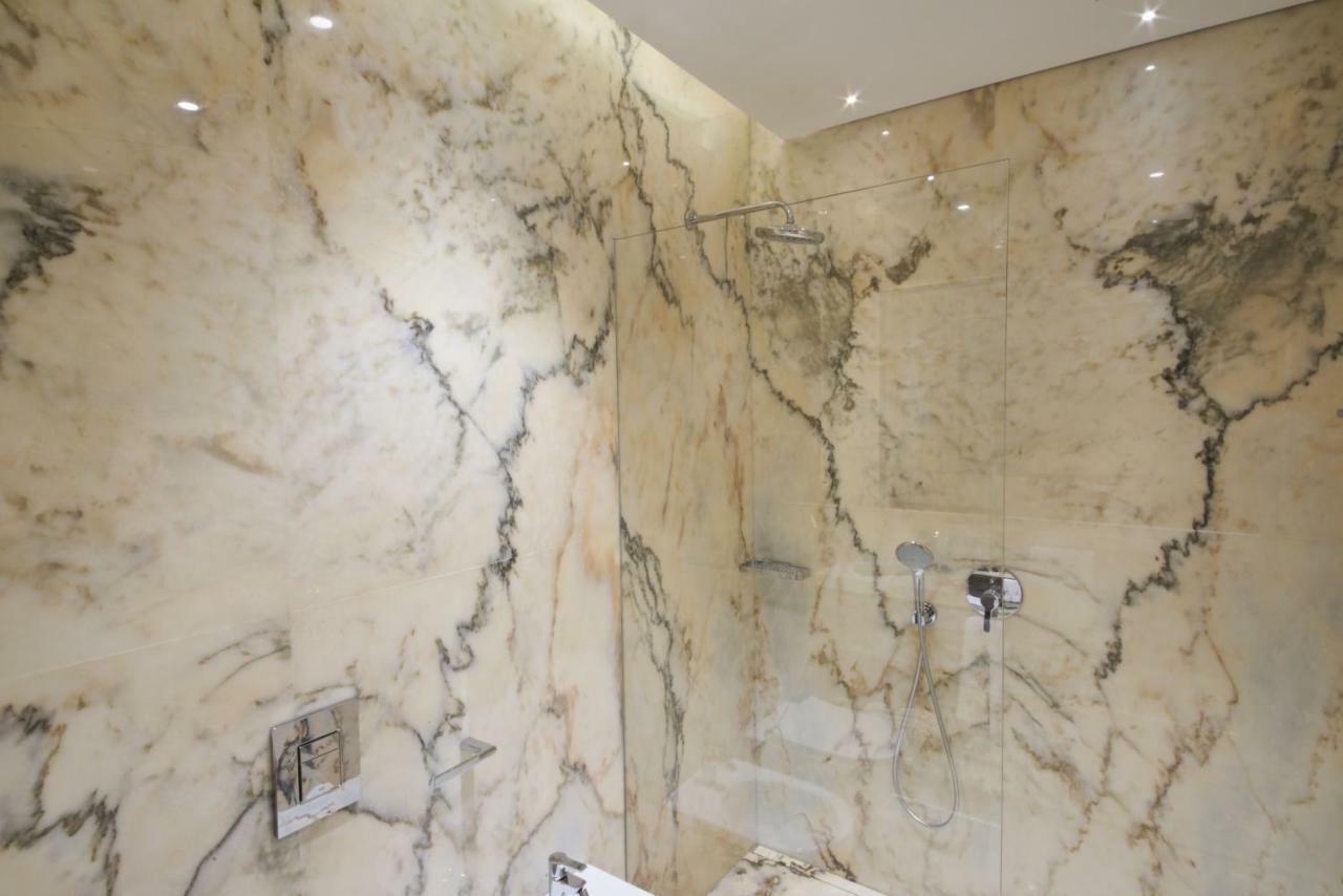 Corso Levante Luxury Suites Dobrota โกตอร์ ภายนอก รูปภาพ