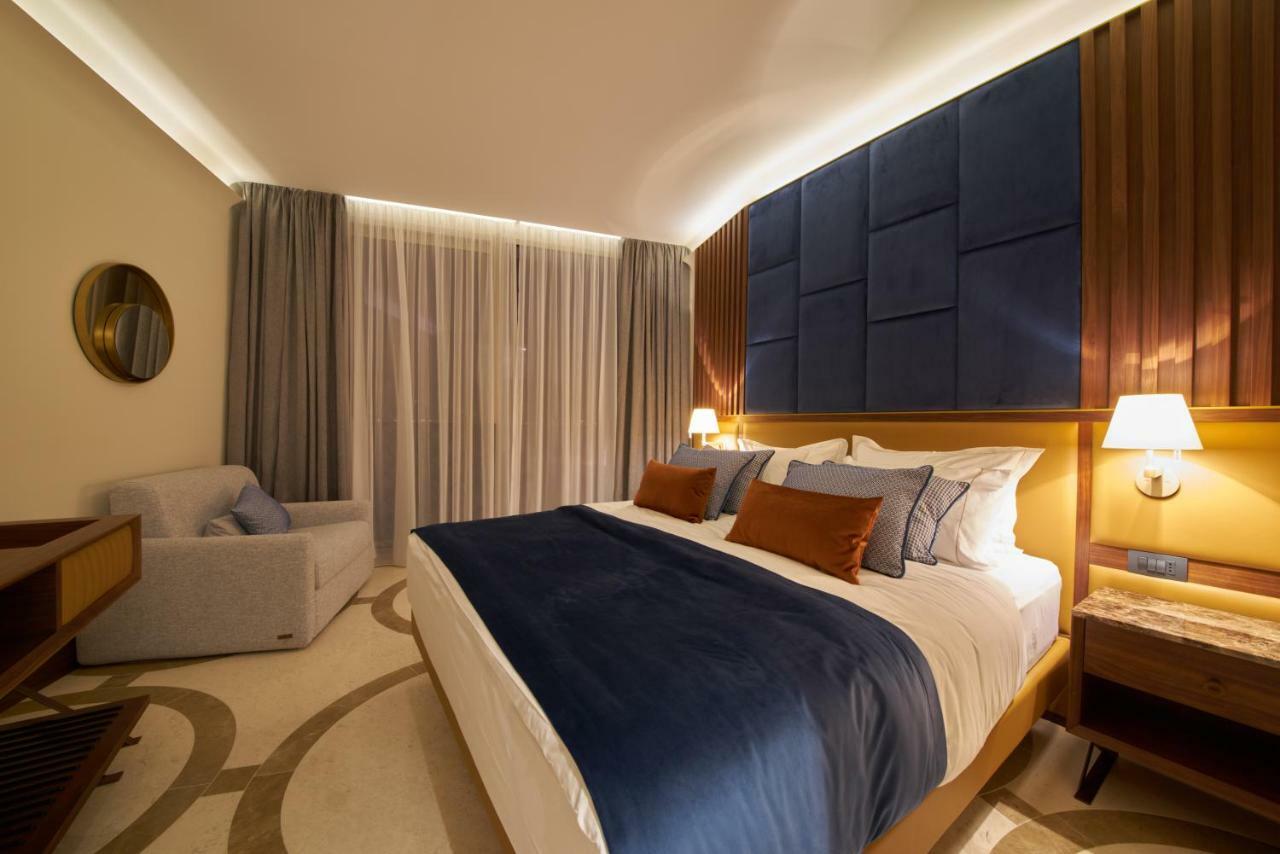 Corso Levante Luxury Suites Dobrota โกตอร์ ภายนอก รูปภาพ